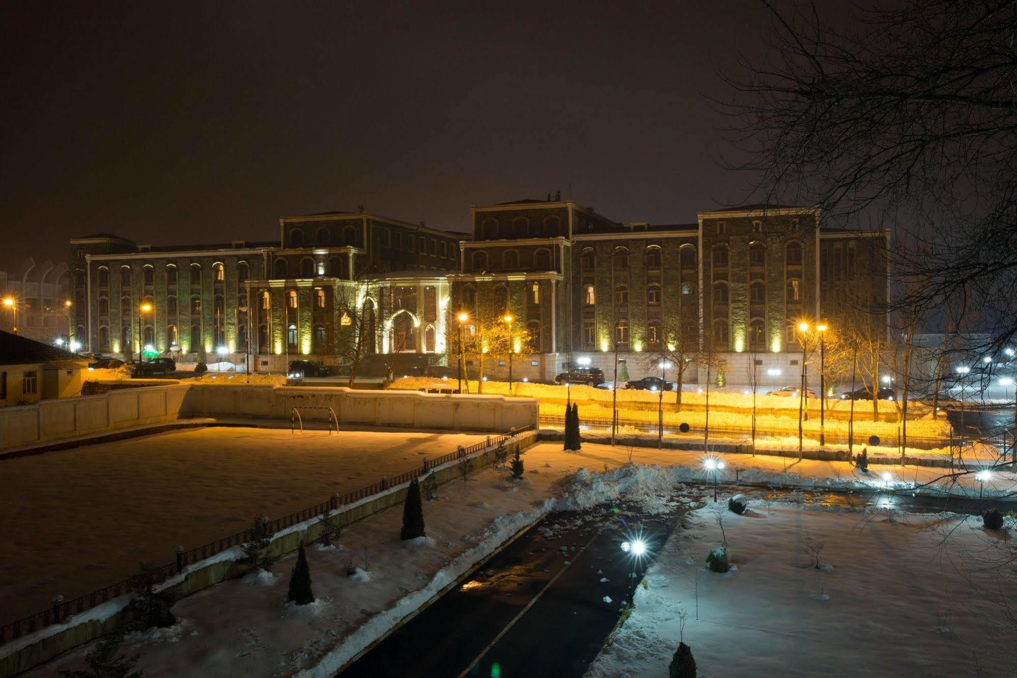 Qafqaz Karvansaray Hotel Габала Екстер'єр фото
