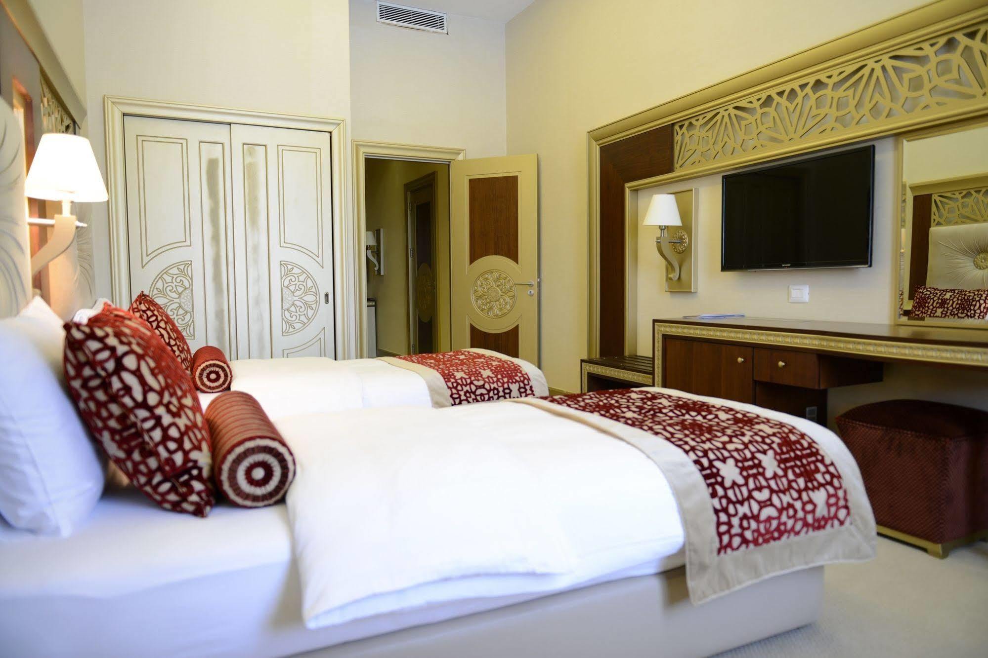 Qafqaz Karvansaray Hotel Габала Екстер'єр фото